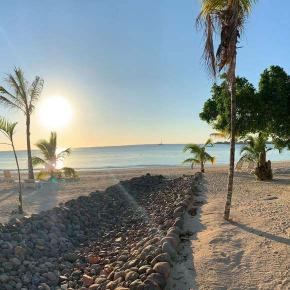 Meet your Posher, Christina - Picture 1 of 1